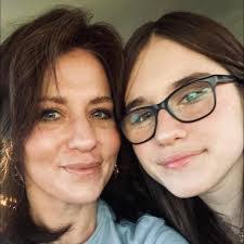 Randi Kuhn's Instagram, Twitter & Facebook