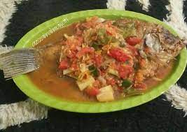 Cara membuat pecak ikan mas 1. Resep Memasak Pecak Ikan Gurame Yang Menggugah Selera Resep Enyak