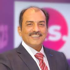 Proud to have a great team in Human capital department, that has been  awarded TEAM OF THE YEAR 2017 at Alzahra Hospital Dubai I thank you all;  Sujamole, Adnan, Marjorie, Wasim, Melanie,