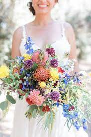 Although i believe a lot of that has to do with your personal preferences, so today there are 7 inspiration ideas for you to compare and choose your favorite! Summer Wedding Bouquet Idea Overflowing Wedding Bouquet With Purple Pink Blue And Yellow Flowers And Green Brautstrausse Kirchendeko Hochzeit Sommerhochzeit