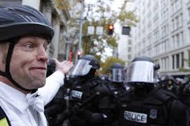 Occupy Portland moves onto Steel Bridge; police begin arrests