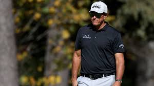 Winner phil mickelson walks up 18th green during final round play in the dominion energy charity mickelson typically plays the week before the masters, and he was planning on being at the houston. 2020 Masters Odds Preview And Picks Bet Phil Mickelson Jordan Spieth As First Round Leaders