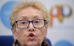 În favoarea revocării au votat 247 parlamentari, 32 împotrivă, iar unul nu a votat „curtea constituțională, în jurisprudența sa, a consacrat faptul că parlamentul este singura autoritate în măsură … Renate Weber Avocatul Poporului Nu Este Un Apendice Al Guvernului Nu VÄƒd Care Ar Fi Motivele SÄƒ Imi Dau Demisia