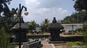 Candi ini didirikan pada zaman wangsa syailendra berkuasa. Wisata Candi Umbul Mandi Air Hangat Peninggalan Kerajaan Mataram