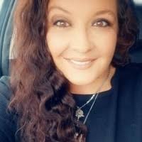 Tina Castelli's Instagram, Twitter & Facebook