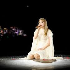 Swifties Are Traveling to This German Art Museum After Taylor Swift's Latest Music Video