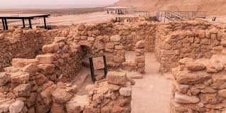 I vangeli sono i testi che raccontano la vita, la predicazione e gli insegnamenti di gesù. Qumran Viaggio Nel Parco Archeologico In Cui Sono Stati Trovati I Rotoli Del Mar Morto