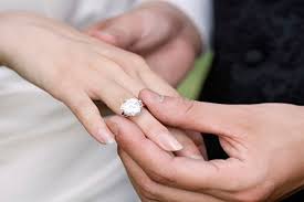 Check spelling or type a new query. Cincin Tunangan Di Jari Mana Untuk Pria Archives Cincin Tunangan Cincin Kawin Cincin Nikah