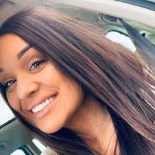 Anna Ware (@A_Ware_14)