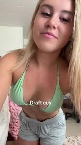 sienna (@sienna.weiss)