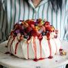 I hope you can try this delicious pavlova with dulce de leche at home. 3