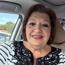 What are available seasonal rentals in Boynton Beach for a couple from  January to April 2025?