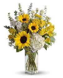 Summer Flowers Vase With Sunflowers Flower Vase Arrangements Sunflower Arrangements White Flower Arrangements