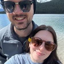 Kristina Willis's Instagram, Twitter & Facebook