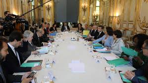 Some cities have parades and cultural performances. A J 3 Des Europeennes Macron Reunit Le Premier Conseil De Defense Ecologique Public Senat