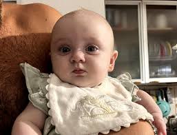 Un giorno di luce: oggi il battesimo della piccola Emma