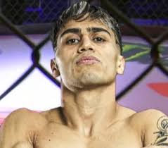 Diego Bernal ("El Rhino")