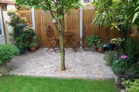 Make Risultati Immagini By The Yard Best Wedding Ideas Gartengestaltung Kleiner Garten Gartengestaltung Ideen