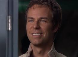 Stargate SG-1 #S9×Ep13 " Ripple Effect " SG-1 returns early from a routine  mission, believing differently than Major General Henry Landry key details  about their mission. Then the real SG-1 returns at