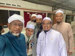 Kita mengakui kumpulan ajaran sesat hari ini sentiasa memanipulasi teknologi baru untuk mengembangkan fahaman dan merekrut ahli baru, katanya. Ajaran Sesat In English Terjebak Ajaran Sesat Tvselangor Home Features Community Price Plans Raraventela
