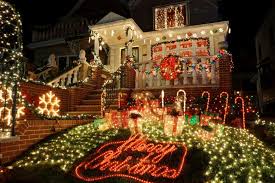 29 Types Of Outdoor Christmas Lights For Your House 2020 Holiday Lighting Guide Christmas Light Installation Outdoor Christmas Lights Decorating With Christmas Lights
