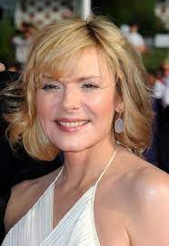 Layered Hairstyles Women Over 50 Hairstyles For Women Over 50 Short Bob Hairstyles For Wom Medium Length Hair Styles Medium Hair Styles Womens Hairstyles