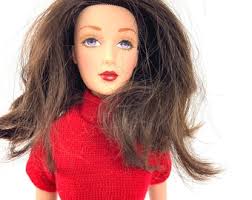 Madame Alexander Milano Alex 2001 "16 Inch Doll