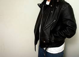 Comment Nettoyer Et Prendre Soin D Un Blouson En Cuir