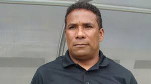 Hernán Pacheco renunció como técnico de Fortaleza