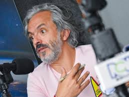 Juan Daniel Oviedo llegó a Ibagué para dar a conocer su proyecto de país