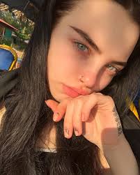 Pin By Atthawee Sridorkbuab On Bloom Beauty Girl Aesthetic Girl Hair Beauty