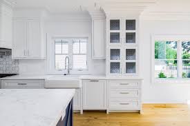 This kitchen design sticks to three colors: Farmhouse Kitchen Sink Ideas Designs Pictures