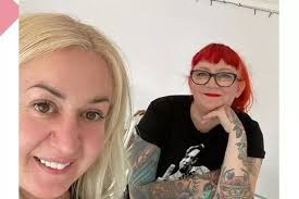 Café owner burst into tears at customer's kind gesture paying £50 for a cup  of tea