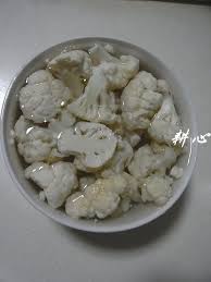 Kehadiran udang mengingatkan kita tentunya pada capcay. Kembang Kol Tumis Dengan Paha Ayam Makanan Cina