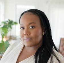 Robin Ayers was family. She brought excellence to every interaction as an  incredible journalist, mother, wife, sister, and friend. Sending our  deepest condolences to those who were fortunate enough to know her.