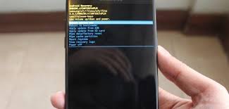 This Mode Is Really Helpful When It Comes To Optimize Performance And Remove Bugs You Must Know The Correct Steps To Enter Android R Smartphone Galaxy Samsung