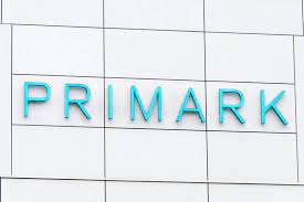 Buy primark store vouchers in the form of a personalised gift card today! Logo Und Zeichen Primark Primark Ist Ein Irischer Kleidungs Und Zubehoreinzelhandler Der Niedrigen Kosten Redaktionelles Stockfotografie Bild Von Deutschland Speicher 125186772