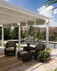Amenagement De Terrasse Et Jardin Conseils Et Astuces Utiles Pergola Terrasse Jardin Tonnelle Jardin