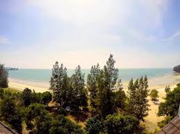 For those interested in checking out wan loong chinese temple during your visit, be sure to check out popular attractions like army museum (0.4 mi), sri anjaneyar alayam temple (0.4 mi), and pd dream world. Almocs By The Sea Bayu Beach Resort Port Dickson Malaysia Booking Com