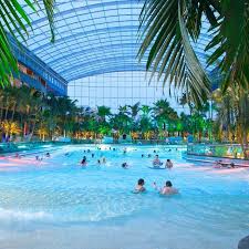 Bei Schlechtem Wetter Ist Ein Tag Im Erlebnisbad Wie Ein Kleiner Urlaub Travelbook Stellt Die 16 Besten Freizeit Und Spassb Therme Erding Erlebnisbader Therme