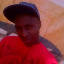 Desmond Mack (@mackgyang)