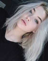 It S Icy Time Once Again And I M Obsessed With White Hair Once More Hair Pale Skin Hair Colour For Green Eyes Grunge Hair