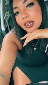 Victoria Westphal's Instagram, Twitter & Facebook