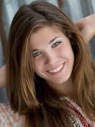 Alexa Earls's Instagram, Twitter & Facebook