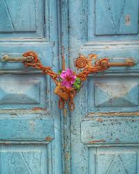 Ah Bu Kapilarin Gozu Kor Olsun Antique Doors Acrylic Painting Techniques Door Accessories
