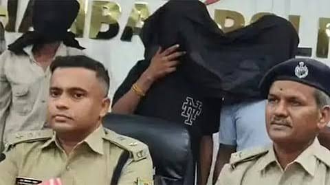 தங்கம் வாங்கித்தருவதாக ரூ.32 லட்சம் மோசடி - 'கோல்டுமேன்' சுரேஷ்குமார் கைது - gold scam Goldman Sureshkumar arrested