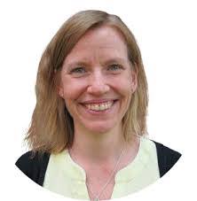 Amy Wagers's Instagram, Twitter & Facebook