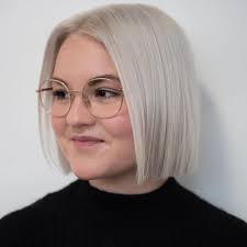 Perfect Blunt Ash Blonde Bob Round Face Haircuts Bob Haircut For Round Face Bob Hairstyles For Round Face