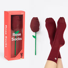Millones de hijos e hijas esperan con ilusión que llegue esa época del año en que todas las madres del mundo reciben una las madres más modernas también agradecen en su día grande regalos de última tecnología. Calcetines Te Regalo Una Rosa Pequenos Placeres