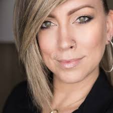 Alisha Bump's Instagram, Twitter & Facebook